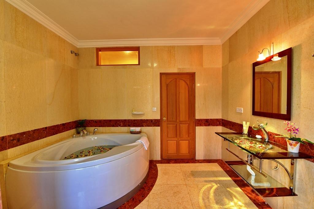 Win Unity Hotel Pyin U Lwin Pokój zdjęcie