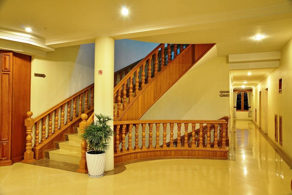 Win Unity Hotel Pyin U Lwin Zewnętrze zdjęcie