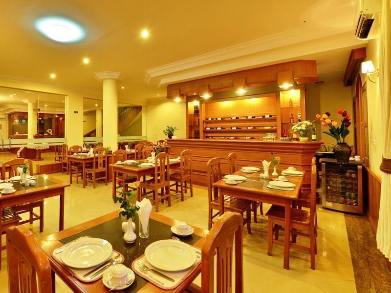 Win Unity Hotel Pyin U Lwin Zewnętrze zdjęcie