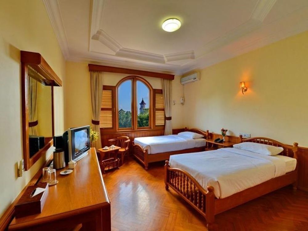 Win Unity Hotel Pyin U Lwin Zewnętrze zdjęcie