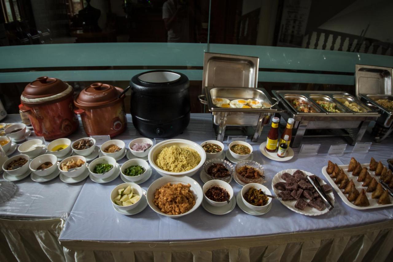 Win Unity Hotel Pyin U Lwin Zewnętrze zdjęcie