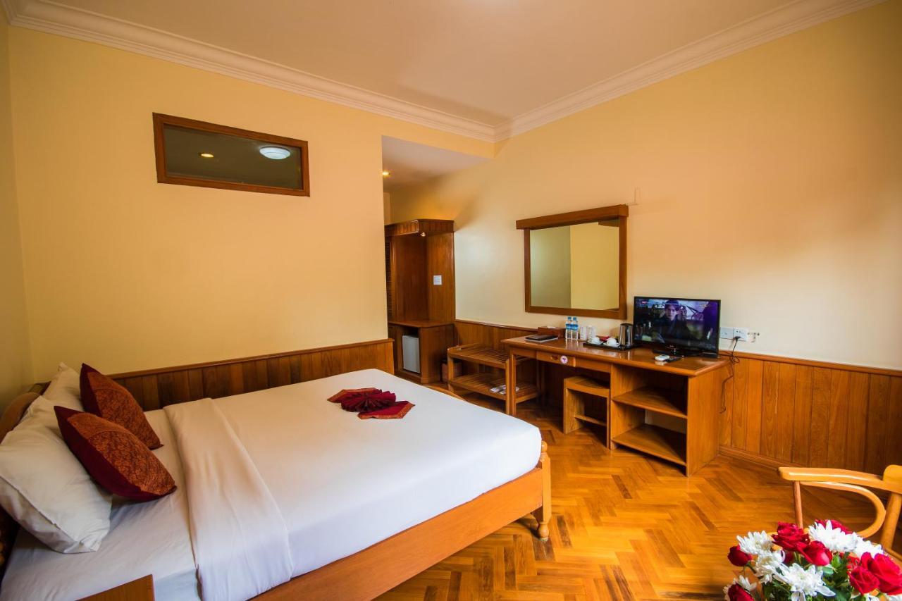 Win Unity Hotel Pyin U Lwin Zewnętrze zdjęcie